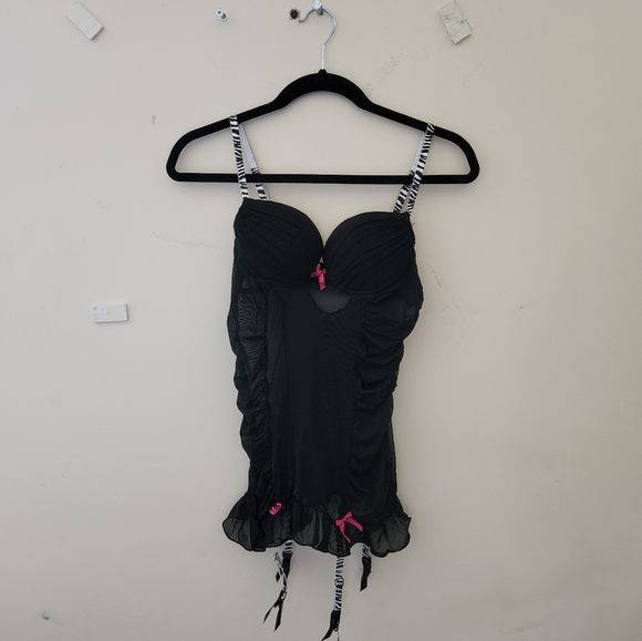 Pretty pink and black lingerie top with zebra straps. - Picture 1 of 8